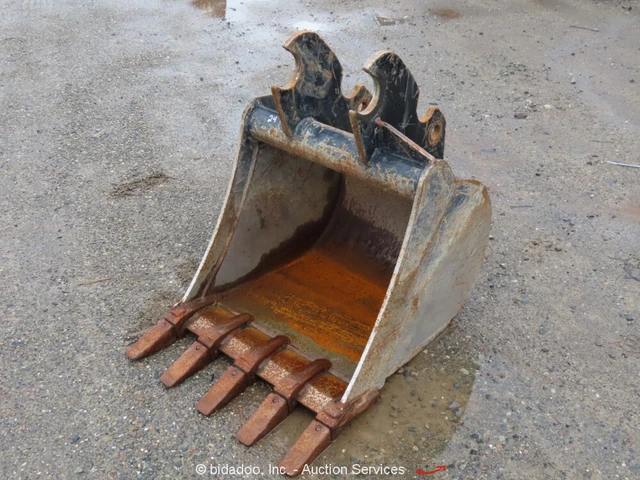 Kubota K7919A 24" Trenching Digging Bucket Attachment For Excavators bidadoo