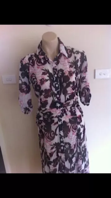 Ladies Black & White WOMBAT Dress Size Small 8-10 Semi Sheer Floral Long Shirt