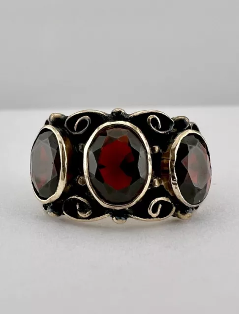 Victorian Etruscan 14k Yellow Gold Old Cut Garnet Engraved Scroll Ring