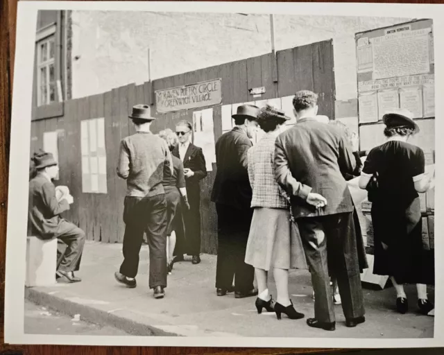 1940 RAVEN POETRY CIRCLE GREENWICH VILLAGE Manhattan NY New York City 8x10 Photo