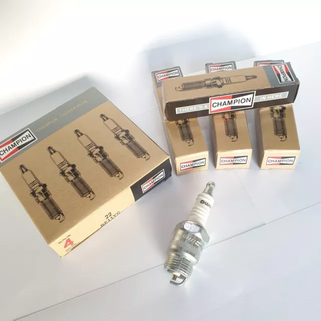 Champion COPPER PLUS Spark Plug-Fits 273/318 Dodge Truck w/Closed Chamber Heads