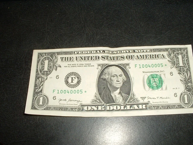 One dollar bill fancy serial number / F10040005* Star Note $1.00