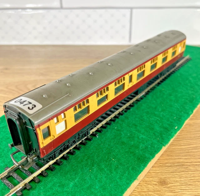 HORNBY - 15865 R.626 Main Line Composite Coach - 00 Gauge - Model ...