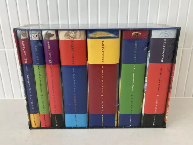 Harry potter first edition 7 book set (HARD COVERS VERY RARE BRAND-NEW / SEALED