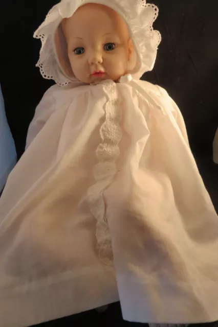 Madame Alexander Vintage 1966 VICTORIA 18"Original Baby Doll Dressed White Dress