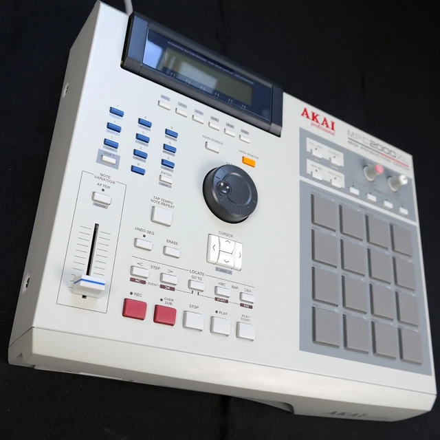 Akai MPC 2000 xl  *** NOS ***