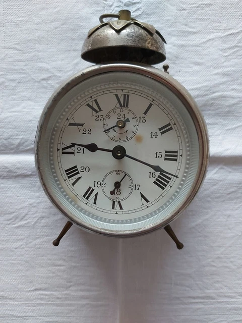 COLLECTION ANCIEN Reveil Mecanique Le Vainqueur Comtois ? Genre Jaz