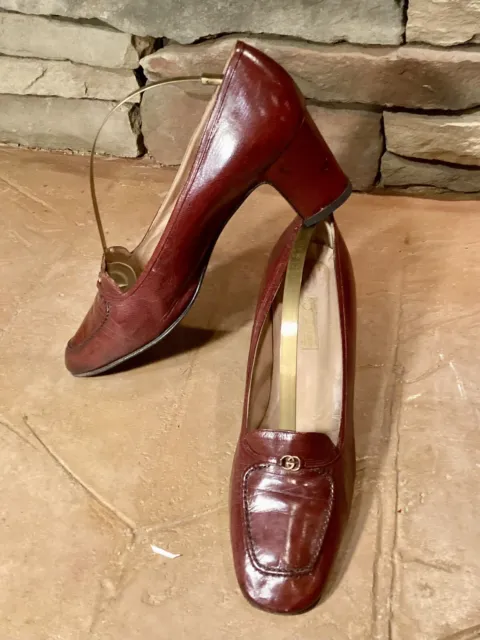 Authentic GUCCI Signature Pumps 2.5”Italy,Chunky Heel Good Condition 40, 9-US