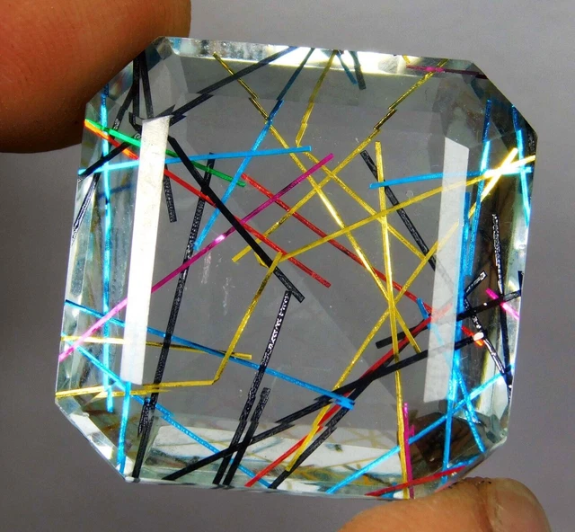 Pierre précieuse en vrac de quartz rutilé bleu coupé carré de 48,80 ct...