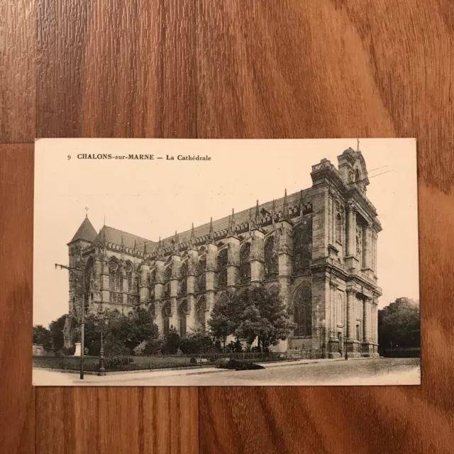 Carte Postale - (51) Marne - Chalons-sur-Marne - La cathédrale