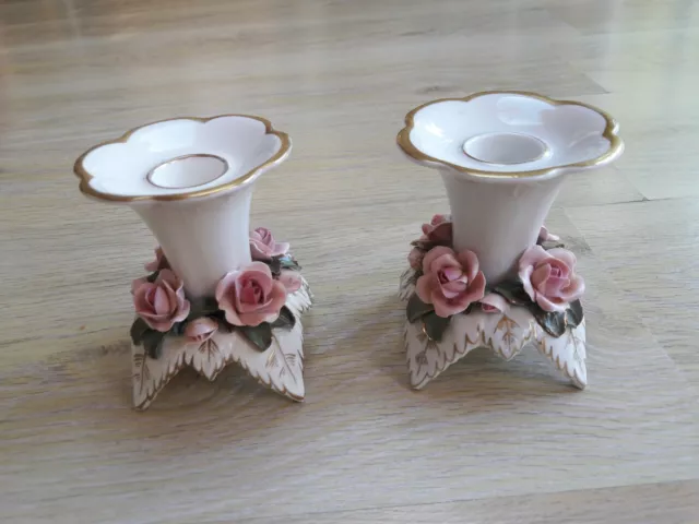 Magnifique ancienne paire de bougeoirs de table porcelaine Dresde