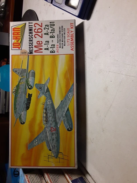 Miniature Thomas Gunn ME262 Avec Canon - Échelle 1/30 - Bois - Neuf