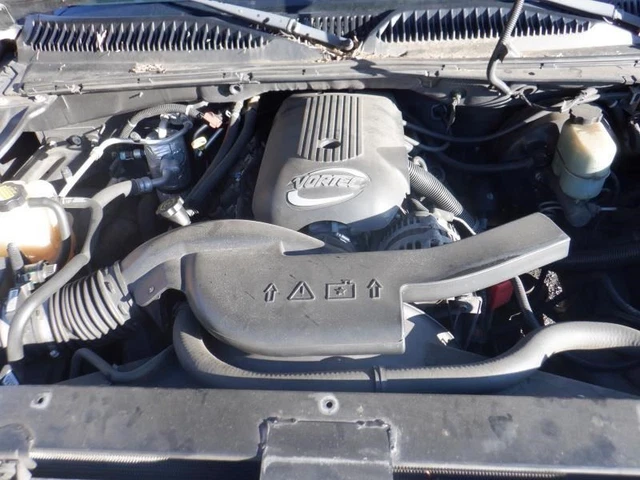 AC Compressor With Rear AC Fits 00-02 SUBURBAN 1500 19711619