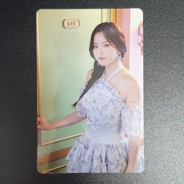 OLIVIA HYE - Official Photocard Loona Summer Special Mini Album Flip