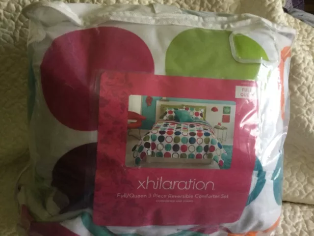 3 piece Reversible full/twin Comforter Set