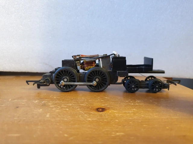 Triang R3m TRI-ANG HORNBY SR M7 Chassis with Firebox glow Working order £34.00 ...