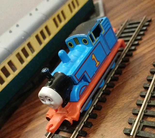 THOMAS TANK ENGINE ERTL Friends The Train Die Cast Ertl Loco £5.91 ...