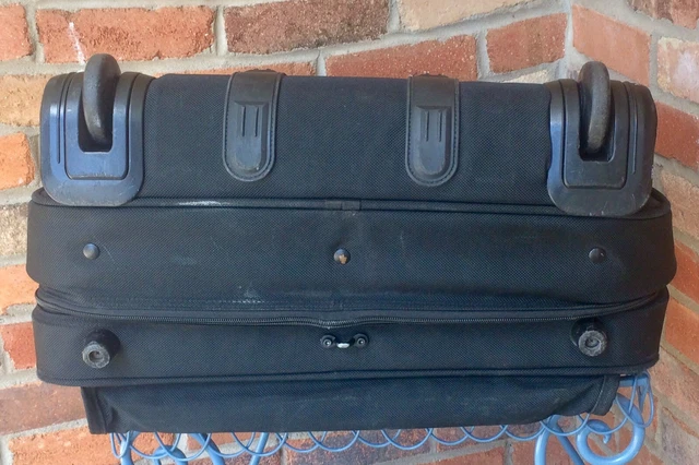 🎁 Xclnt! TUMI Rolling Garment Bag black ballistic nylon bi-fold 13x19x22" USA! 8