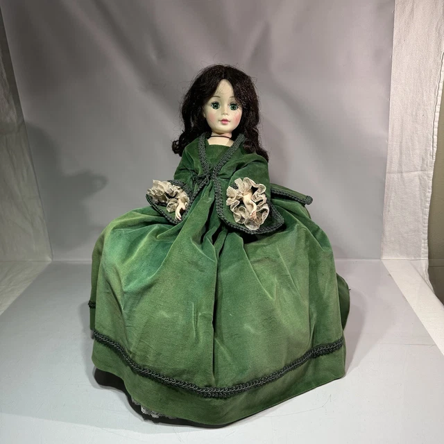 Vintage Madame Alexander Large Scarlet Doll W/ Hat and Kilmore Chicago Stand 18”