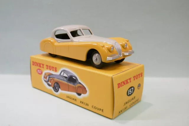 Dinky Toys / Atlas - JAGUAR XK120 COUPE jaune et gris réf. 157 Neuf 1/43