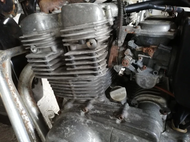 Moto Yamaha XS 500 de 1976 – A restaurer – Avec équipements pr roulage hivernal 5