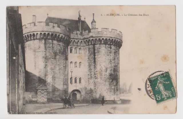 CPA " ALENÇON - Le Château des Ducs