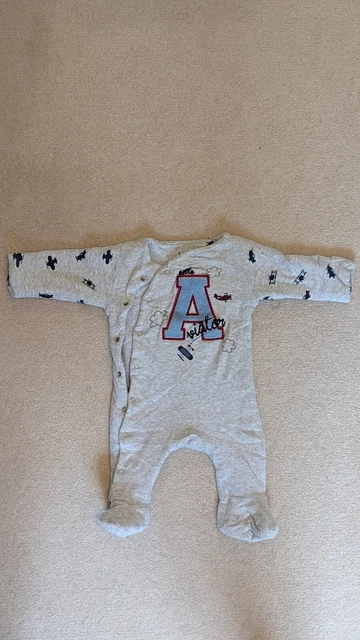 Süßes 3-teiliges Baby-Set Für Jungen - Langarmbody, Hose & Mütze In Orange (0-3 Monate)