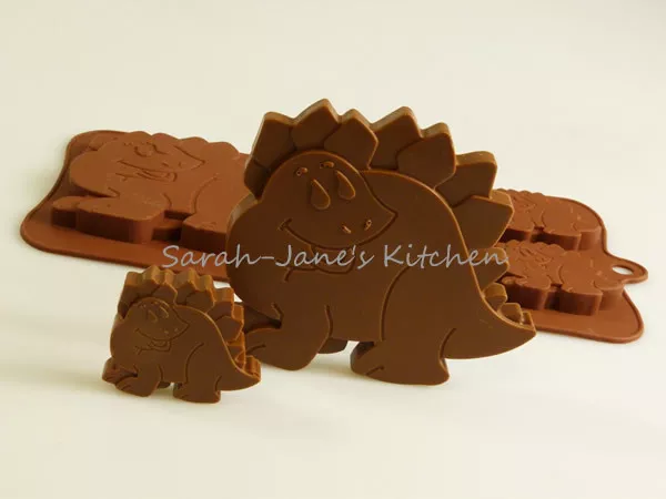 4+1 Dinosaur Silicone Baking Mould Chocolate Candy Cookie Cake Wax Crayon Soap