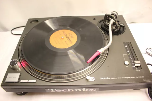 Technics Sl-1210M3D Direct Drive Turntable System Record Player Read Description