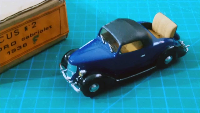CCCUS Kit a monter FORD 1936 FINAL ROADSTER CAB 1:43 / N°2