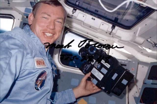 Mark Brown Signed 4x6 Photo NASA Space Shuttle Astronaut Pilot Autograph Auto