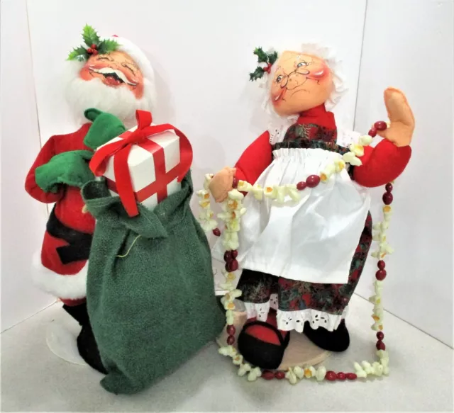 2 Mobilitee Annalee 18" Mr. & Mrs. Santa Dolls Popcorn & Cranberries & Gift Bag