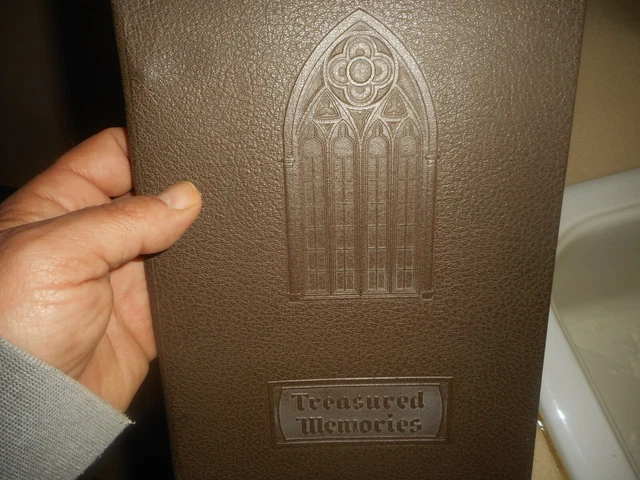 FUNERARIA DE 1940 Armand C. Auclair Fall River Misa RECUERDOS ATESORADOS Libro Nuevo de Edición