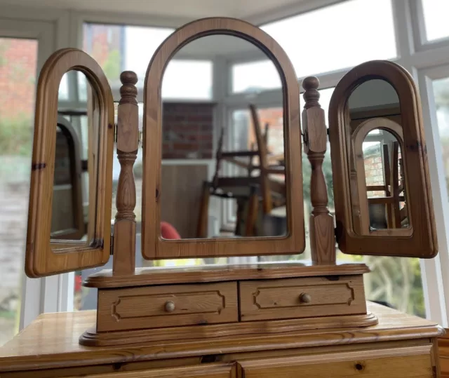 pine dressing table mirror with drawers