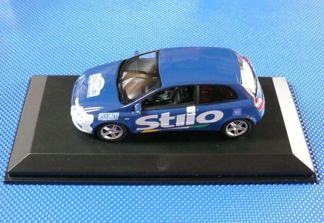 Fiat Stilo Rouge Norev 771011 – 1/43 – Miniature Neuve