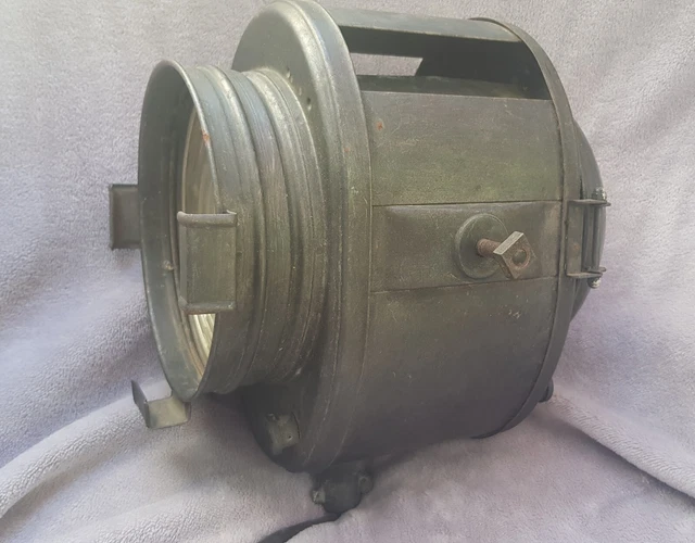 Projecteur ancien 8 mm ERCSAM sénior M30 - Collection