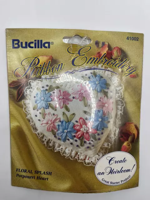 Cinta Bucilla Bordado Floral Salpicaduras Popurrí Corazón 41002 Nuevo en Paquete