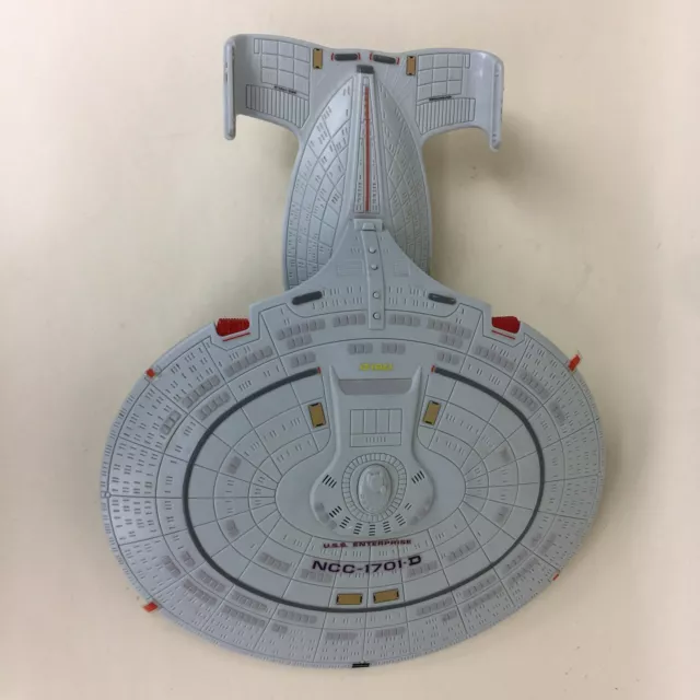 Playmates Toys Star Trek Next Generation 1992 USS Enterprise NCC-1701-D Ship