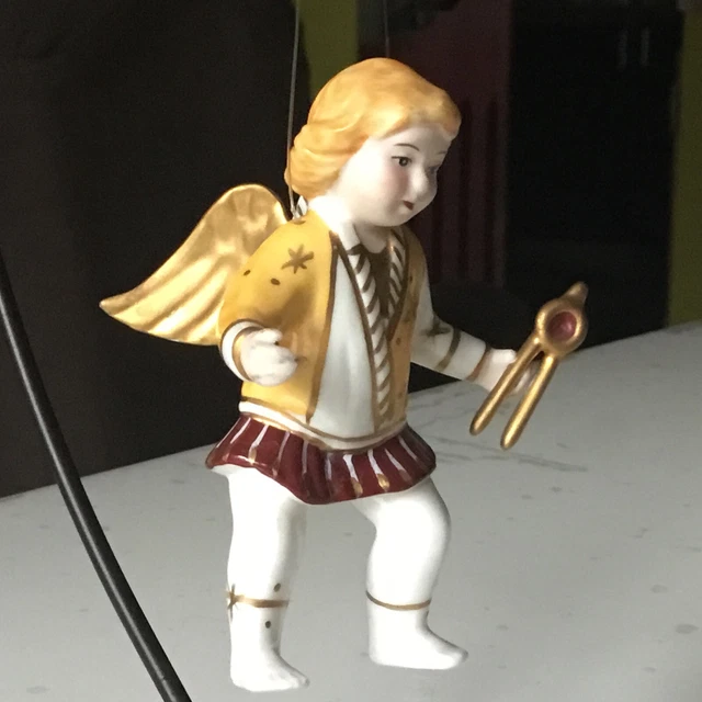 angelo in porcellana e oro zecchino
