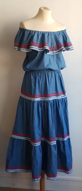 Robe Carabela traditionnelle haïtienne. Ensemble  deux pièces et la ceinture