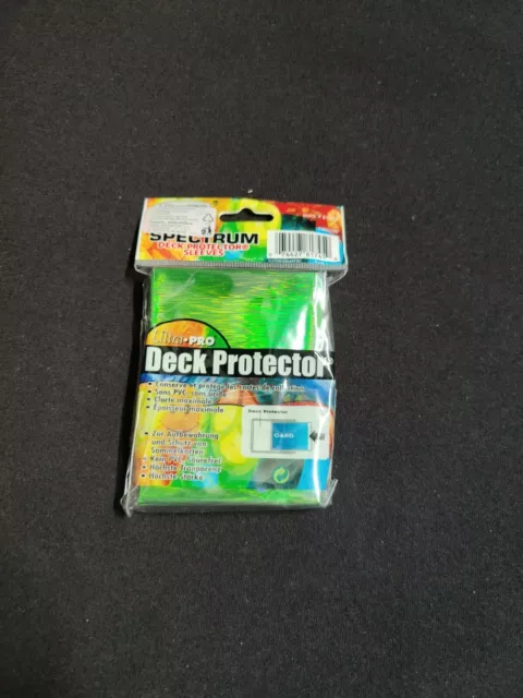 Ultra Pro Deck Protector - 50 Spectrum Sleeves - Green