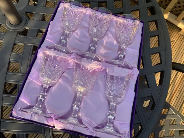 Box of 6 Edinburgh Crystal Wine Glasses - Sutherland Pattern - In Original Box