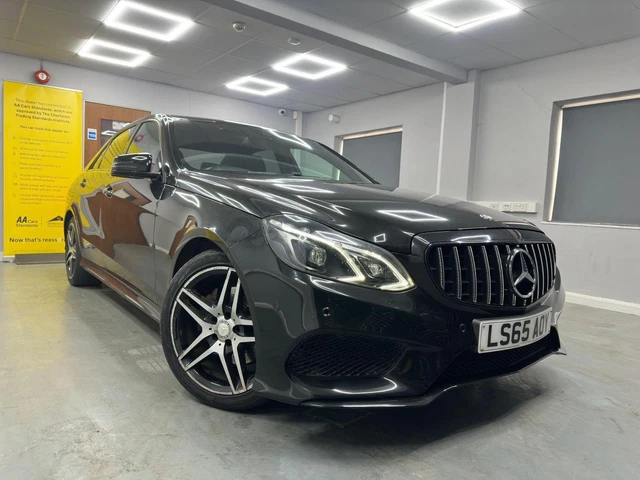 2015 MERCEDES BENZ E Class 2.1 E300dh BlueTEC AMG Night Edition G