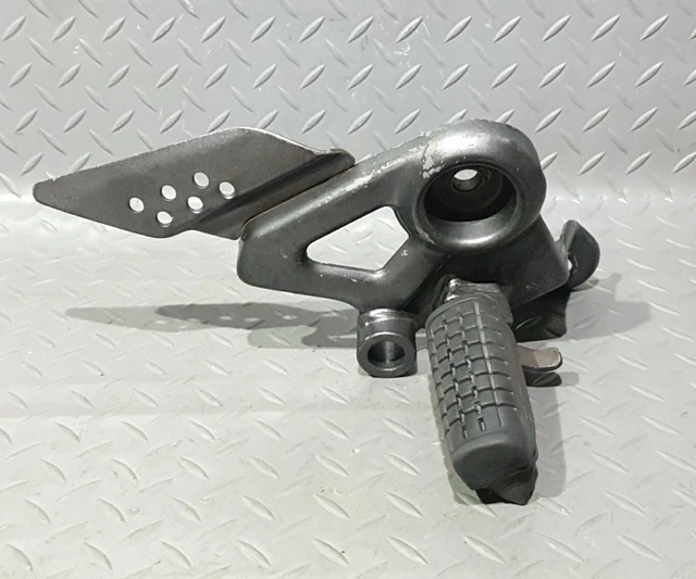 Honda CBF 125 2008 - 2015 Front Right Hanger Grey & Footrest Foot Peg