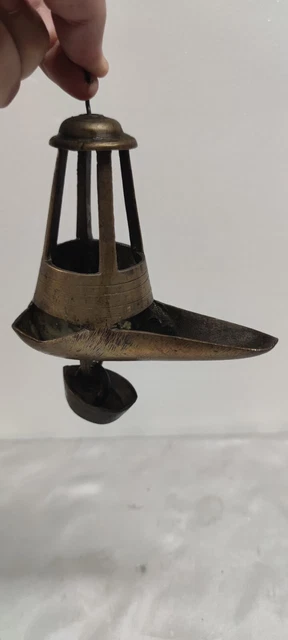 Lampe à Huile En Bronze Avec Coupelle Verre Rouge - Pour Icônes Et Veillée - 21 Cm - Décoration Culte Orthodoxe