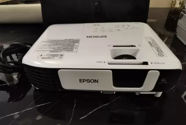 Epson EB-W41 Beamer