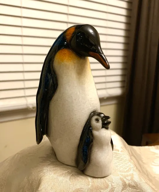 Beautiful Vintage Penguin and Baby Figurine