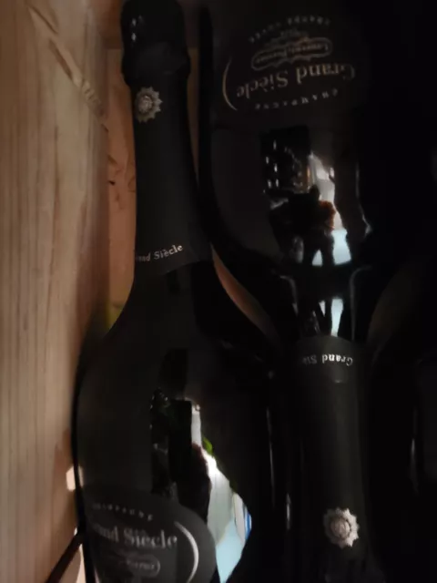 1 champagne laurent-perrier grand siècle