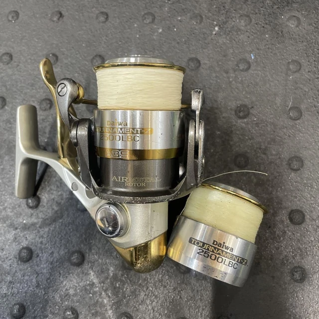 リール Daiwa TOURNAMENT-Z 2500LBC D Amazon.co.jp: Daiwa Tournament Z 2500C : Sports & Outdoors