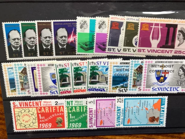 St Vincent   QE2  1966 to 1970 Selection of Sets MM